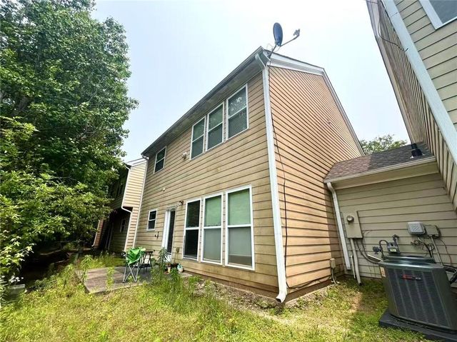 1560 Park Grove Drive, Lawrenceville, GA 30046