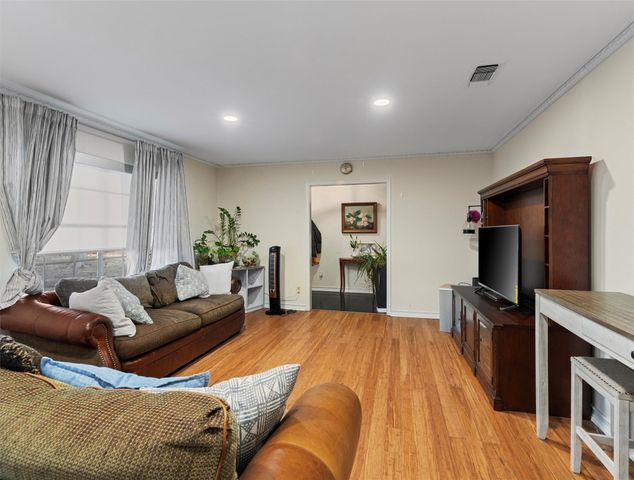 1312 Oak Glen Trail, Arlington, TX 76012