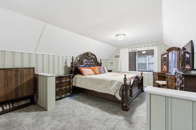 2655 Willow Street, Dearborn, MI 48124