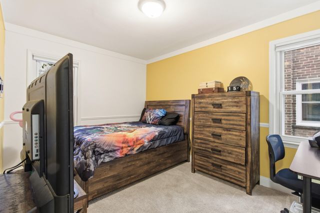 2655 Willow Street, Dearborn, MI 48124