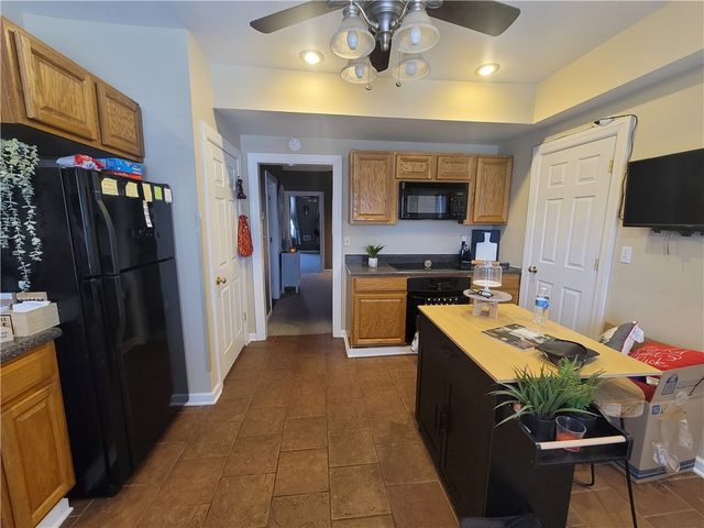 121 S 12th St, South Side, PA 15203