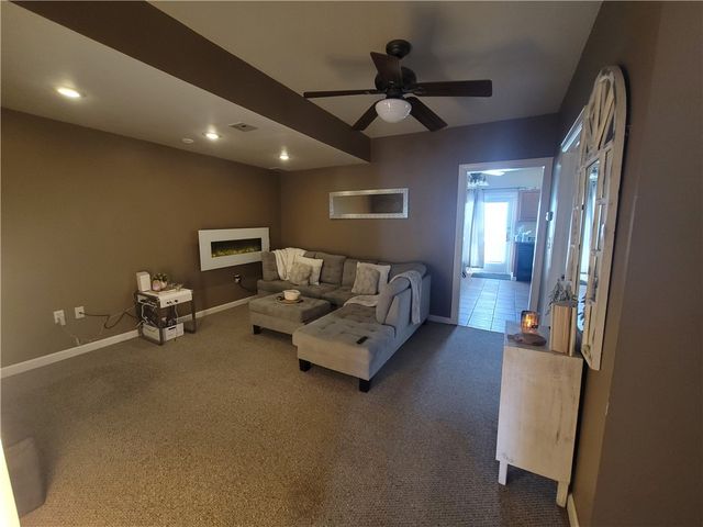 121 S 12th St, South Side, PA 15203