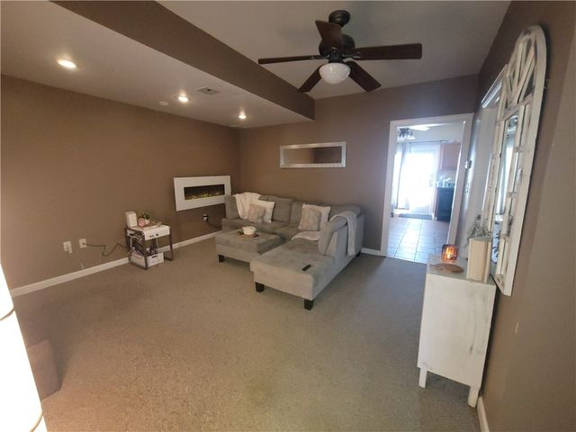 121 S 12th St, South Side, PA 15203