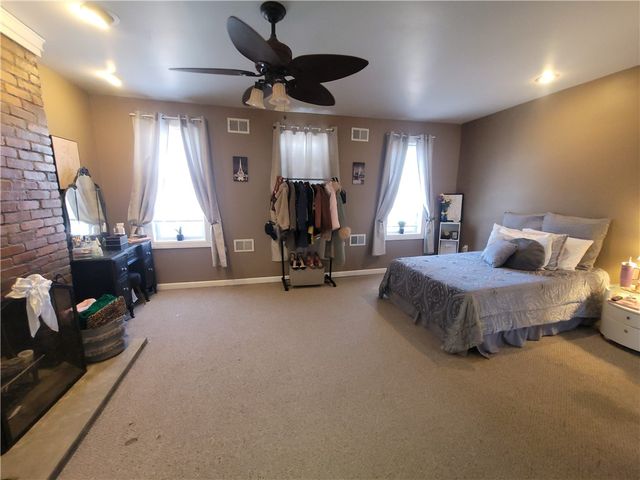 121 S 12th St, South Side, PA 15203