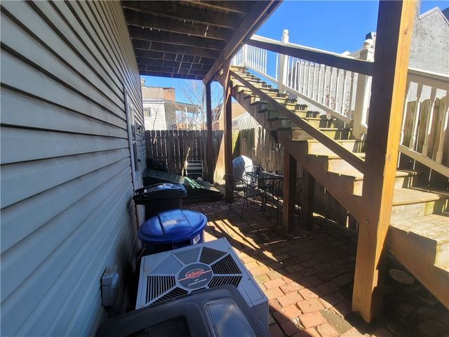 121 S 12th St, South Side, PA 15203