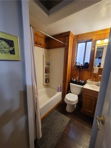 121 S 12th St, South Side, PA 15203