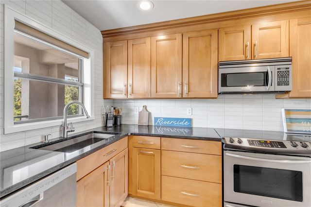2100 N PENINSULA AVENUE 305, New Smyrna Beach, FL 32169