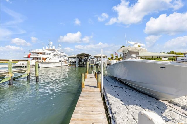 2100 N PENINSULA AVENUE 305, New Smyrna Beach, FL 32169