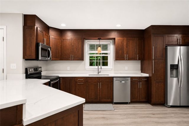 308 Charing Cross Road, Taylors, SC 29687