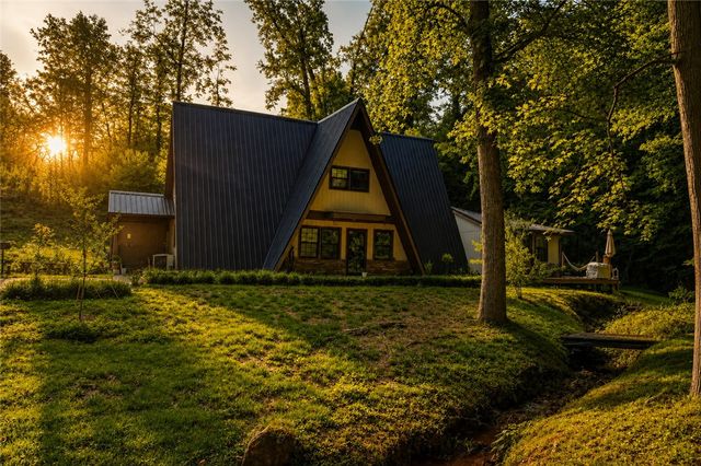 308 Charing Cross Road, Taylors, SC 29687