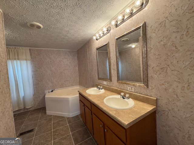 2278 Providence Church Road, Lavonia, GA 30553