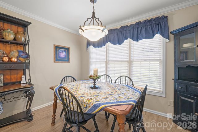 856 W 6th Street Circle, Newton, NC 28658