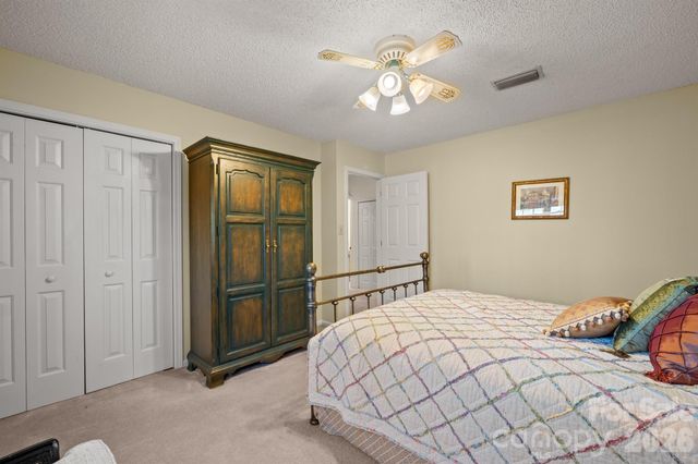 856 W 6th Street Circle, Newton, NC 28658