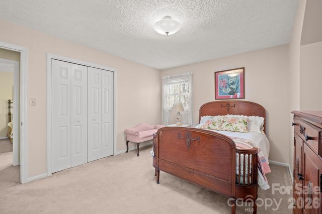 856 W 6th Street Circle, Newton, NC 28658