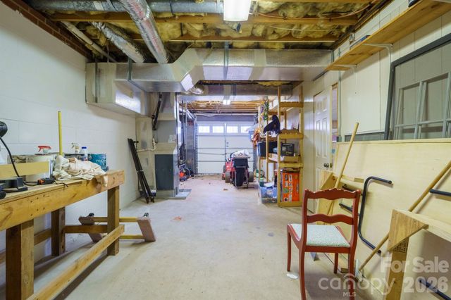 856 W 6th Street Circle, Newton, NC 28658