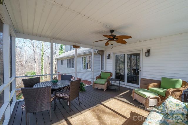 856 W 6th Street Circle, Newton, NC 28658