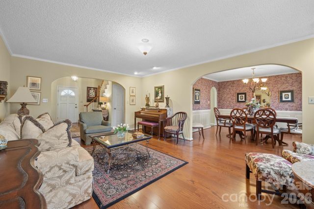 856 W 6th Street Circle, Newton, NC 28658
