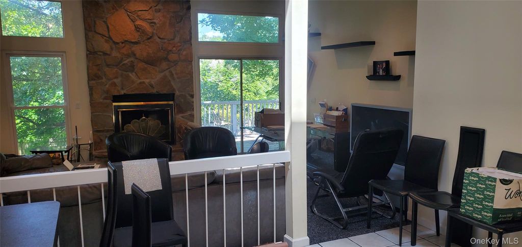 175 The Vale, Syosset, NY 11791 — photo 4