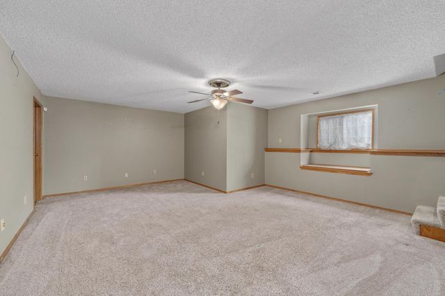 418 S Firefly St, Wichita, KS 67235