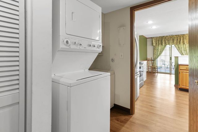 3172 Pine Manor Boulevard, Grove City, OH 43123