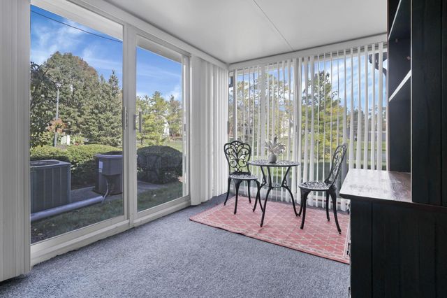 3172 Pine Manor Boulevard, Grove City, OH 43123