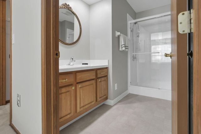 3172 Pine Manor Boulevard, Grove City, OH 43123