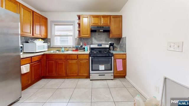 178 Fabyan Place, Newark, NJ 07112