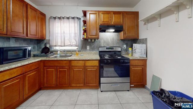 178 Fabyan Place, Newark, NJ 07112