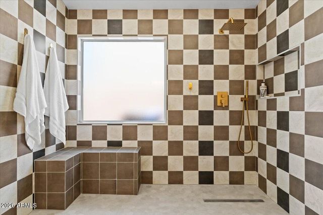 16830 S 42ND Street, Phoenix, AZ 85048