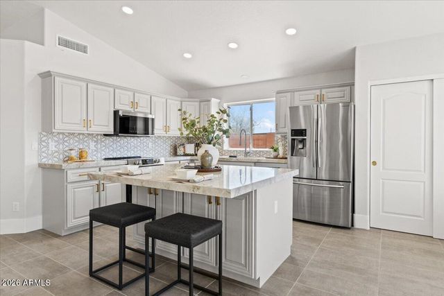 16830 S 42ND Street, Phoenix, AZ 85048