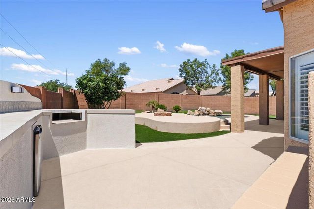16830 S 42ND Street, Phoenix, AZ 85048