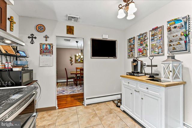 610 CHARLES DR, King Of Prussia, PA 19406