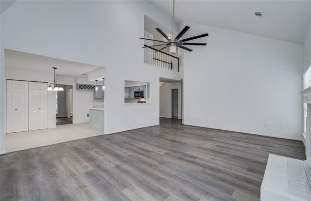 2106 Spyglass Drive, League City, TX 77573