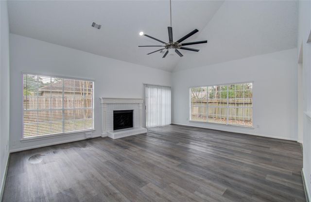 2106 Spyglass Drive, League City, TX 77573