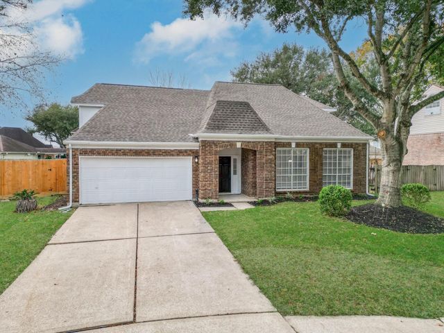 2106 Spyglass Drive, League City, TX 77573