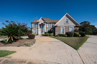 106 Bretwood Court, Centerville, GA 31028