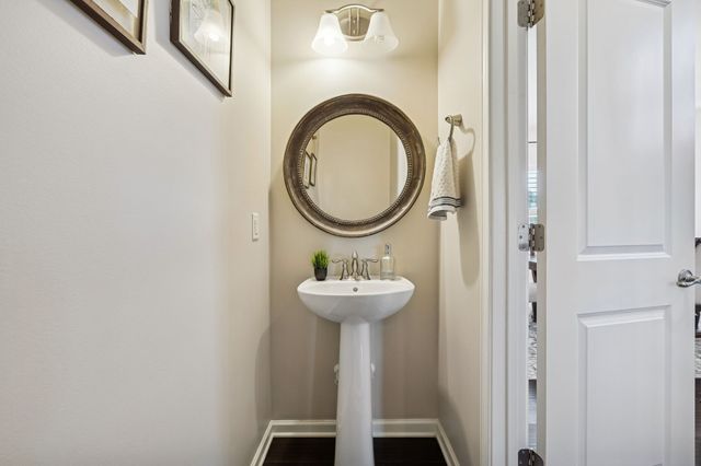 607 Stonebridge Ln, Mount Juliet, TN 37122