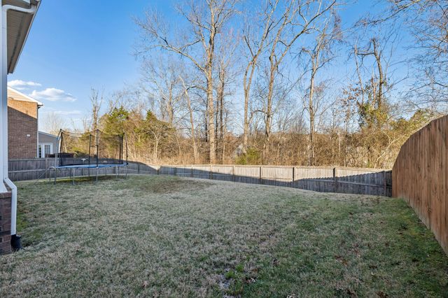607 Stonebridge Ln, Mount Juliet, TN 37122