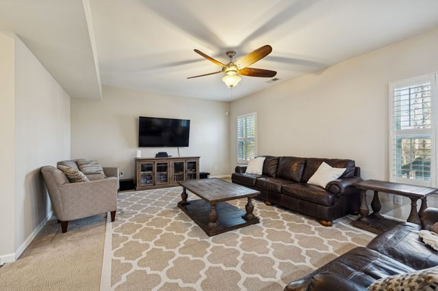 607 Stonebridge Ln, Mount Juliet, TN 37122