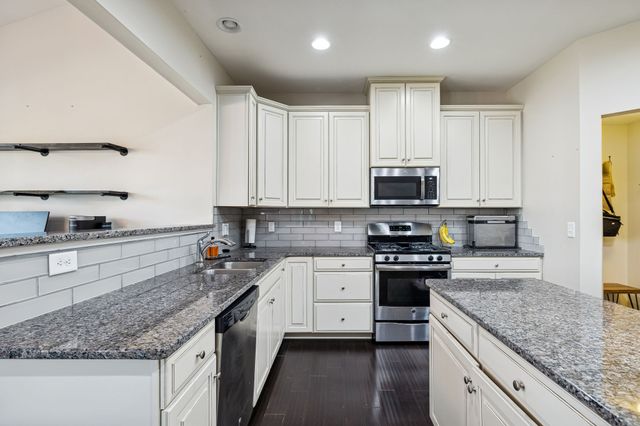 607 Stonebridge Ln, Mount Juliet, TN 37122