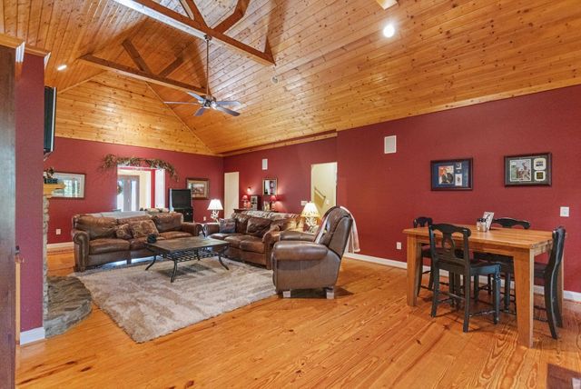 139 Lakewinds Drive Drive, Gaffney, SC 29341