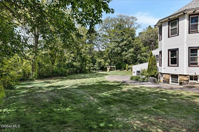 1912 Union Street, Niskayuna, NY 12309