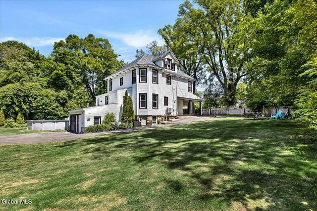 1912 Union Street, Niskayuna, NY 12309