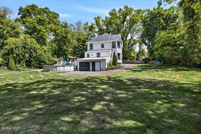 1912 Union Street, Niskayuna, NY 12309