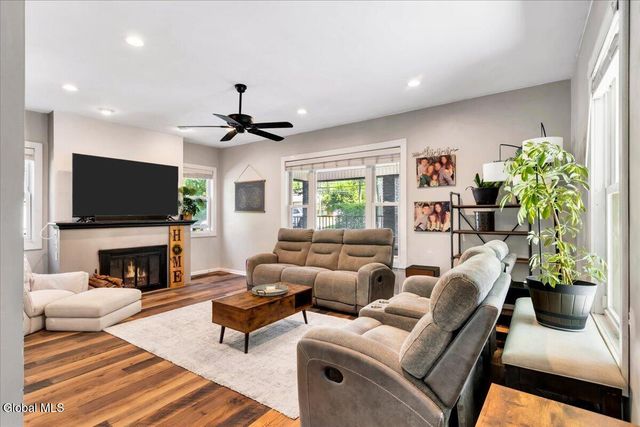 1912 Union Street, Niskayuna, NY 12309