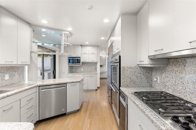 953 Via Del Monte, Palos Verdes Estates, CA 90274