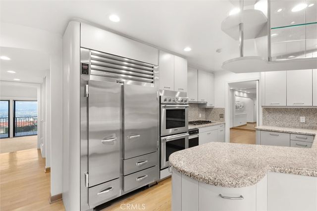 953 Via Del Monte, Palos Verdes Estates, CA 90274