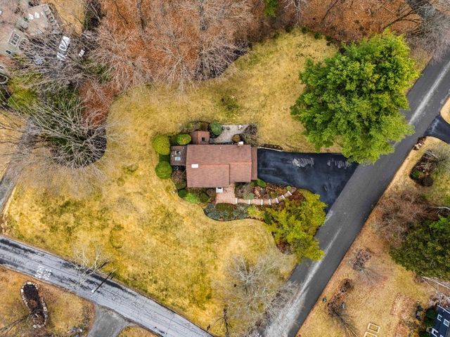 79 Sampson, Bolton, MA 01740