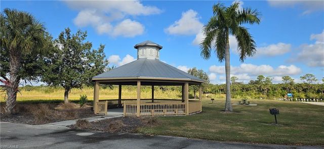 2029 Silk Bay BLVD, Alva, FL 33920