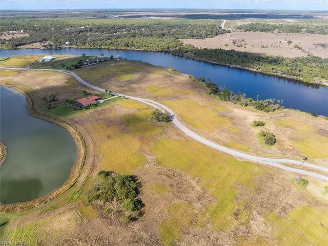 2029 Silk Bay BLVD, Alva, FL 33920